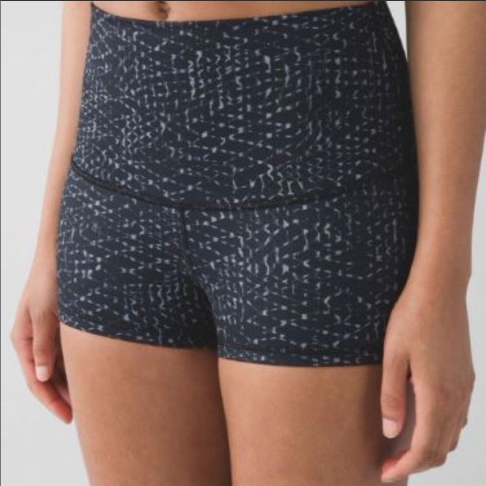 Lululemon Boogie Roll Down Shorts